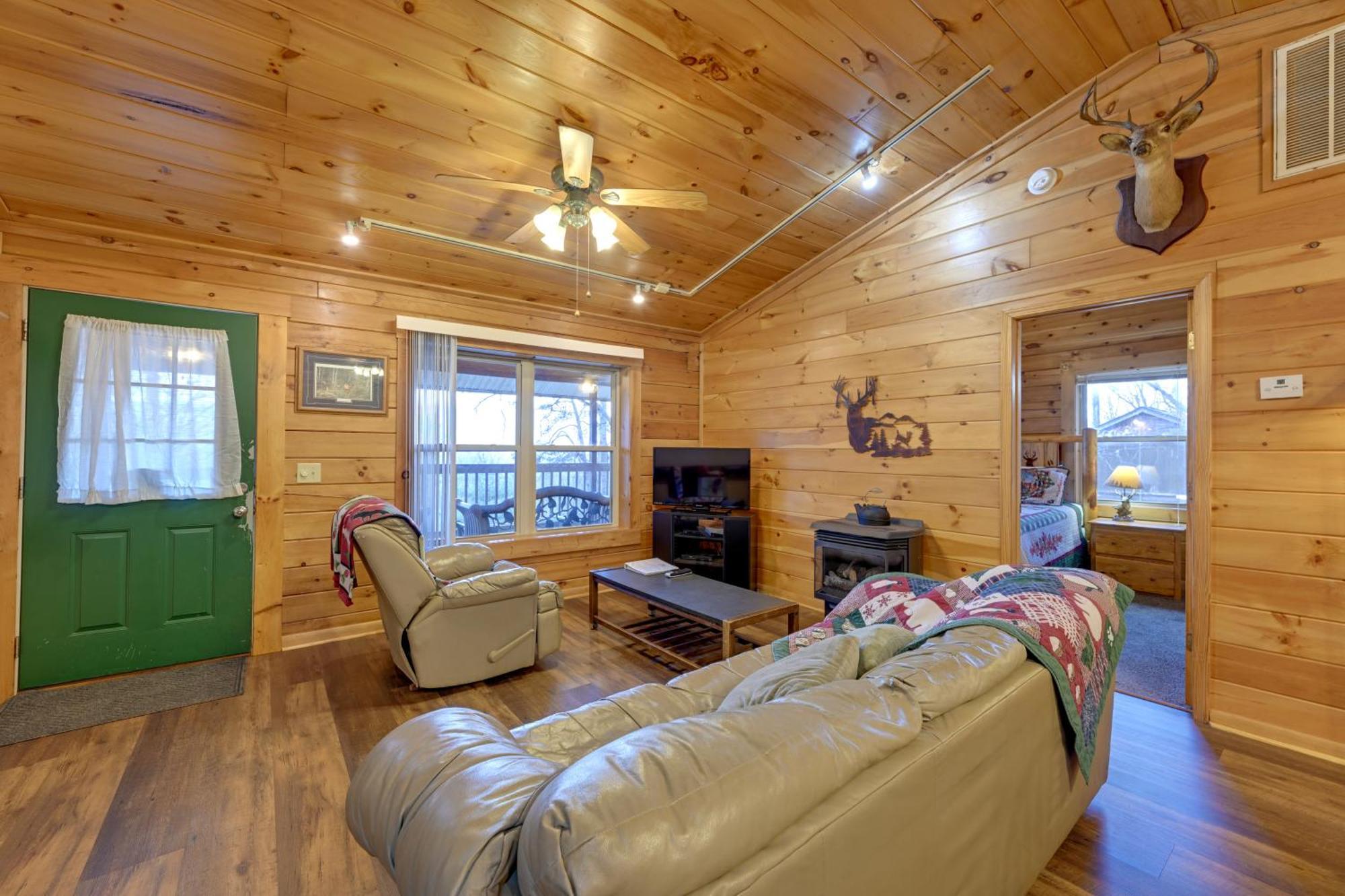 Deer Glen' Cabin with Private Hot Tub&Porch! Bryson City Buitenkant foto