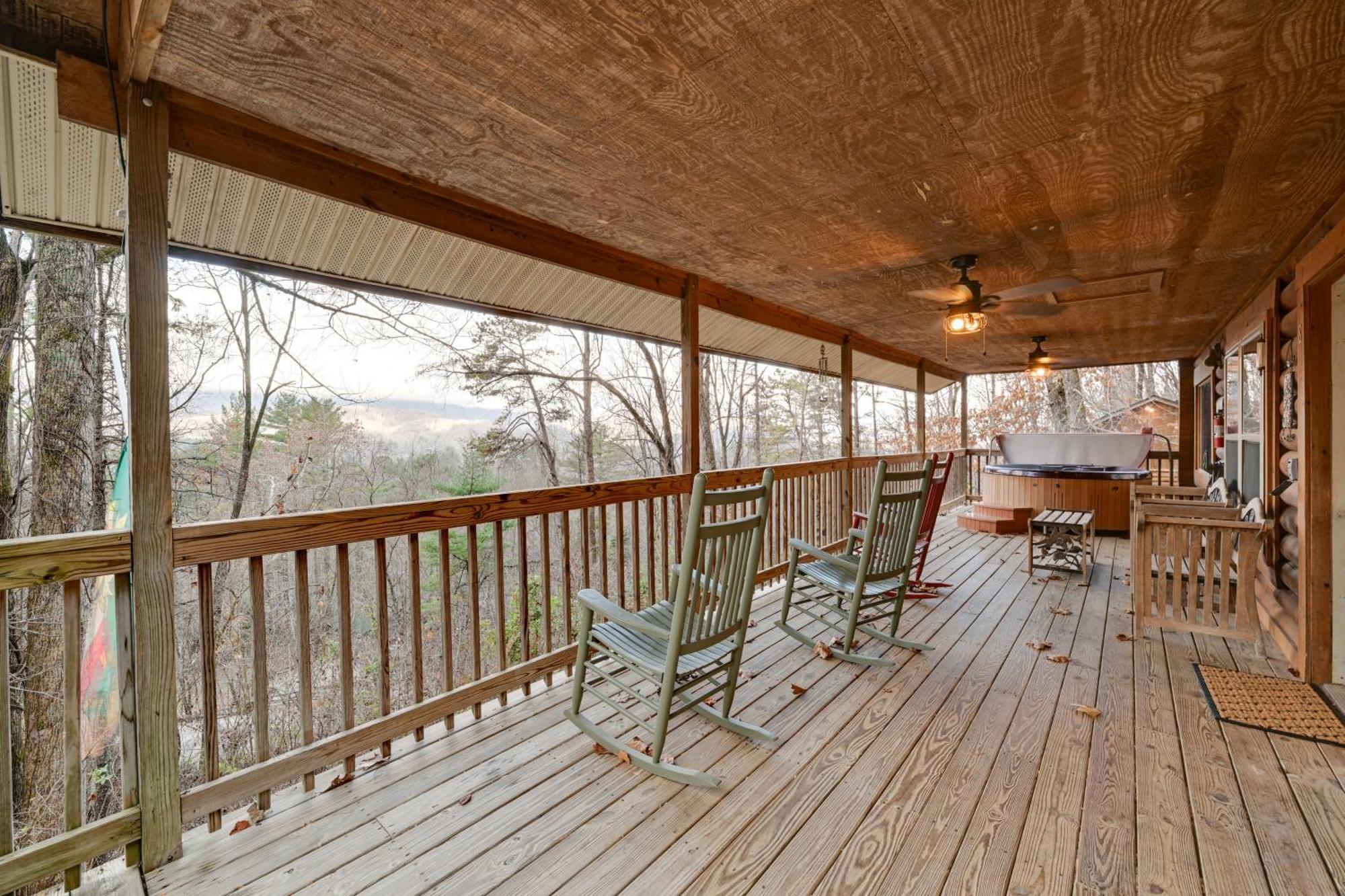 Deer Glen' Cabin with Private Hot Tub&Porch! Bryson City Buitenkant foto